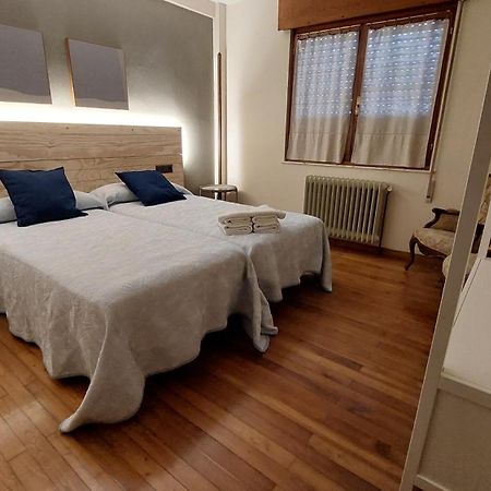 Villa Isabel 2 Llaves Arriondas Ngoại thất bức ảnh